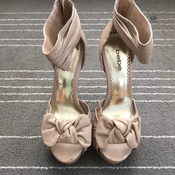 bebe Shoes - Bebe Bow platform Heels in Nude 👡 size 8